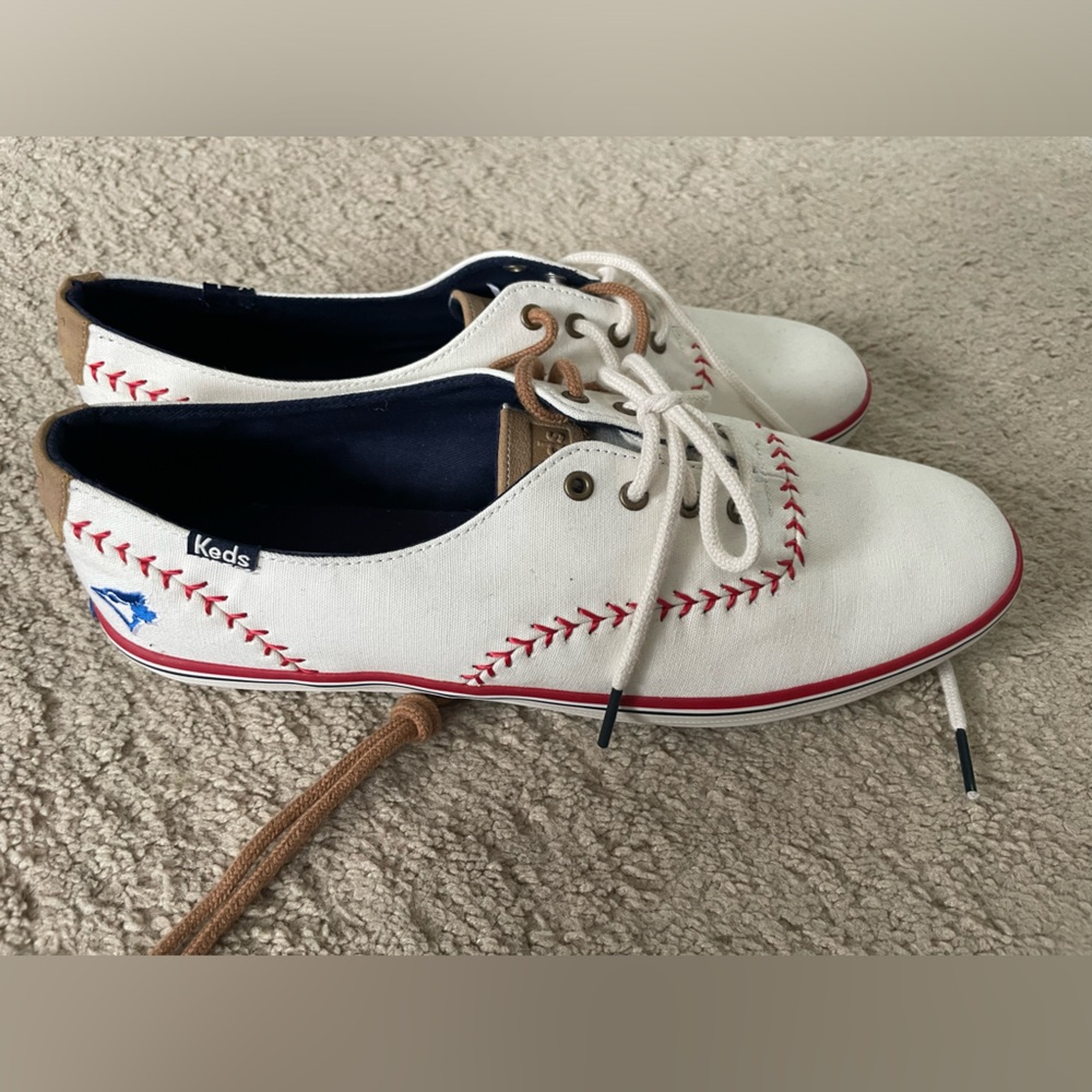 BNWOT. Never worn. keds bluejays blue jays shoes. Women’s size 10
